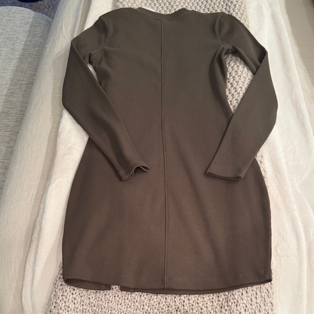 Jordan Long Sleeve Dress in Brown/olive greenish - Picture 4 of 5
